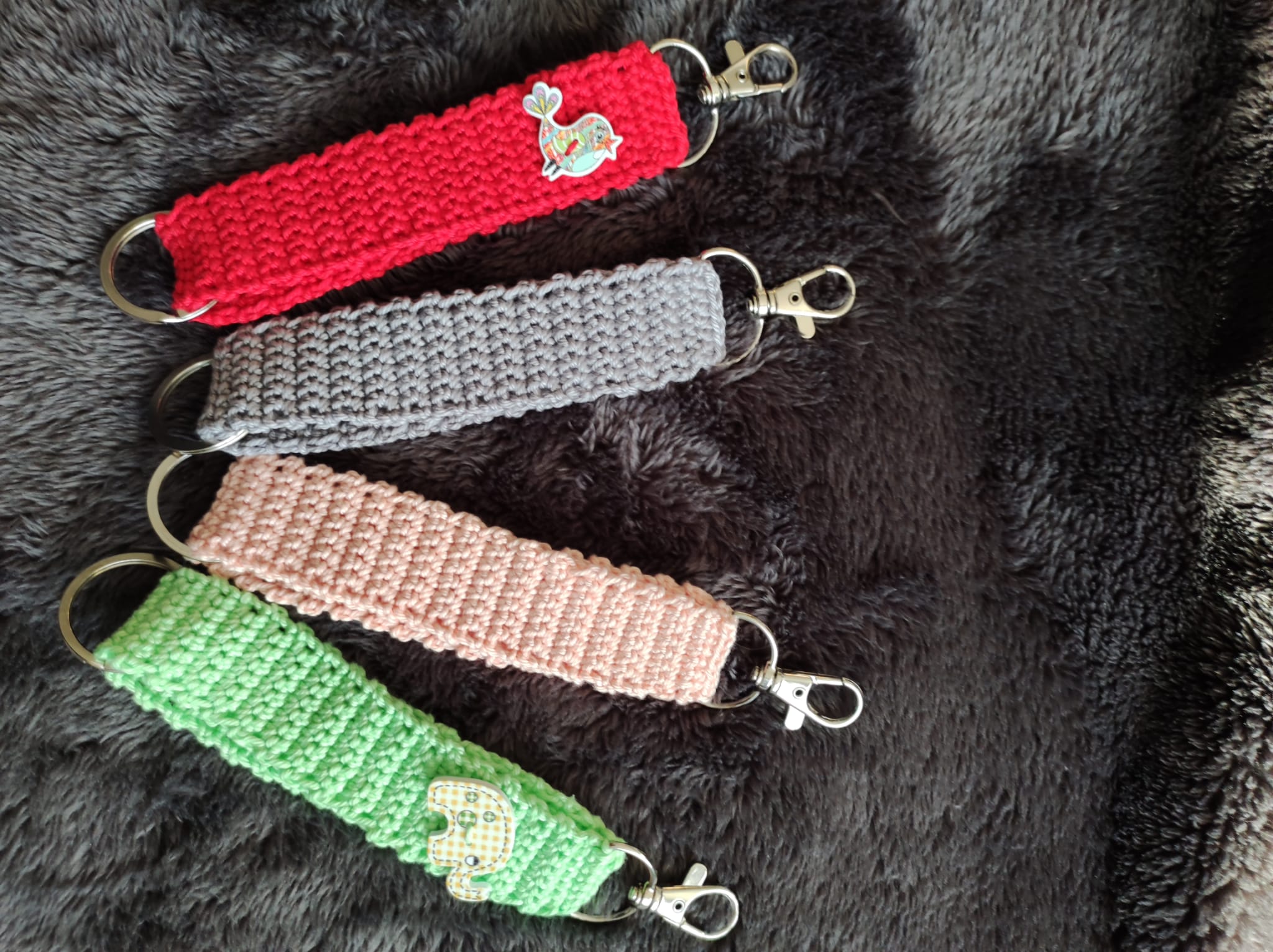 Schlüsselband gestrickt mit Wollfaden
